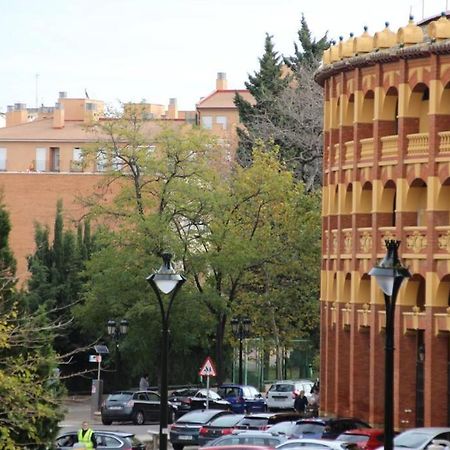 Amplio Apartamento Plaza De Toros Zaragoza Exteriér fotografie